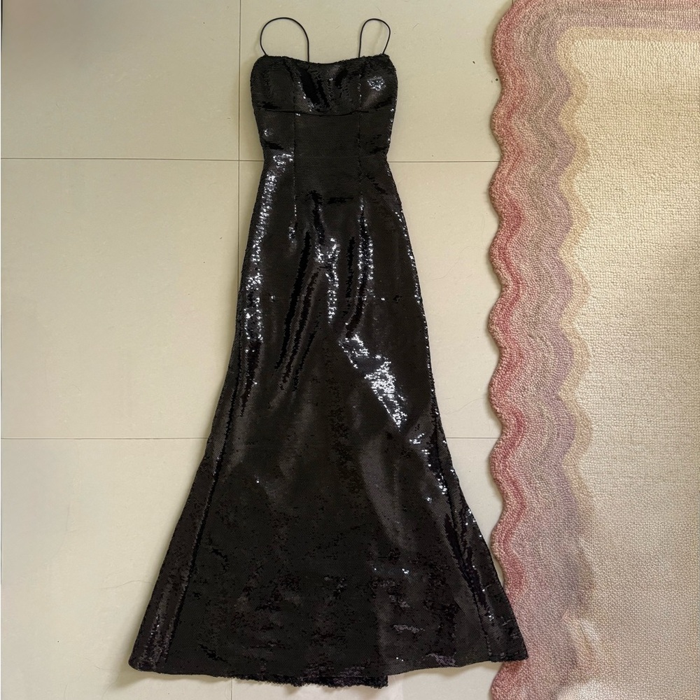 Sherri Hill Elegant Black Sequin Dress